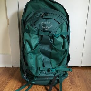 OSPREY FAIRVIEW 70 WOMENS TRAVEL BACKPACK (Forest Green)